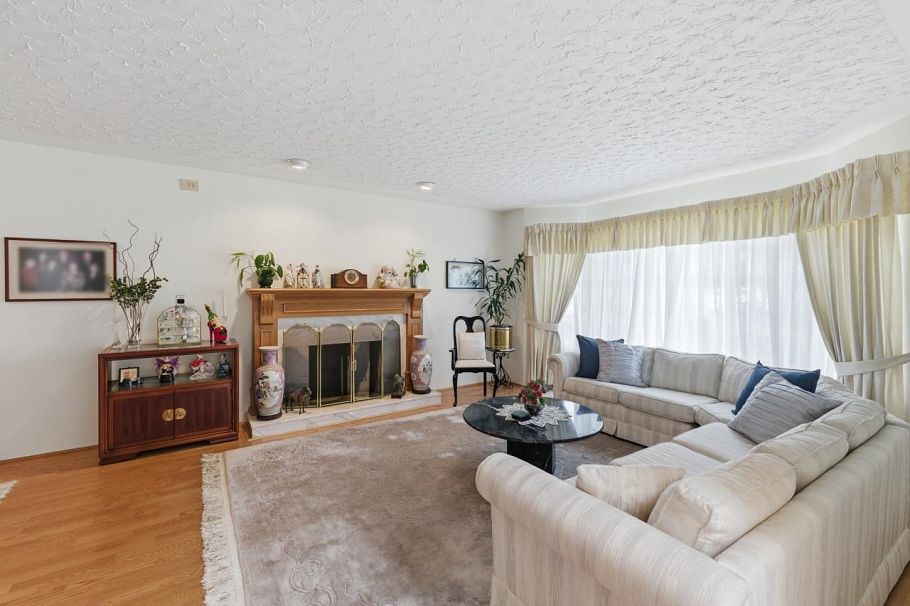 66 E 47th Avenue Vancouver, BC - 3