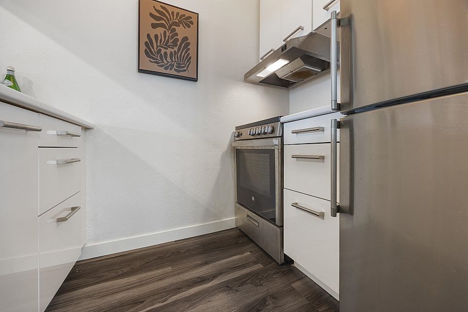 103 2110 Cornwall Avenue Vancouver, BC - 7