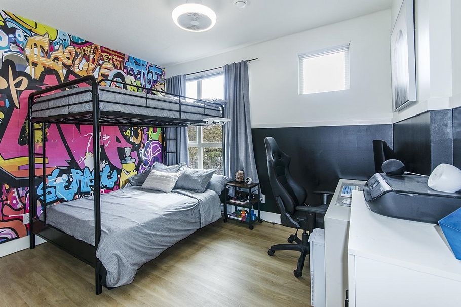 102 3602 Aldercrest Drive North Vancouver, BC - 25