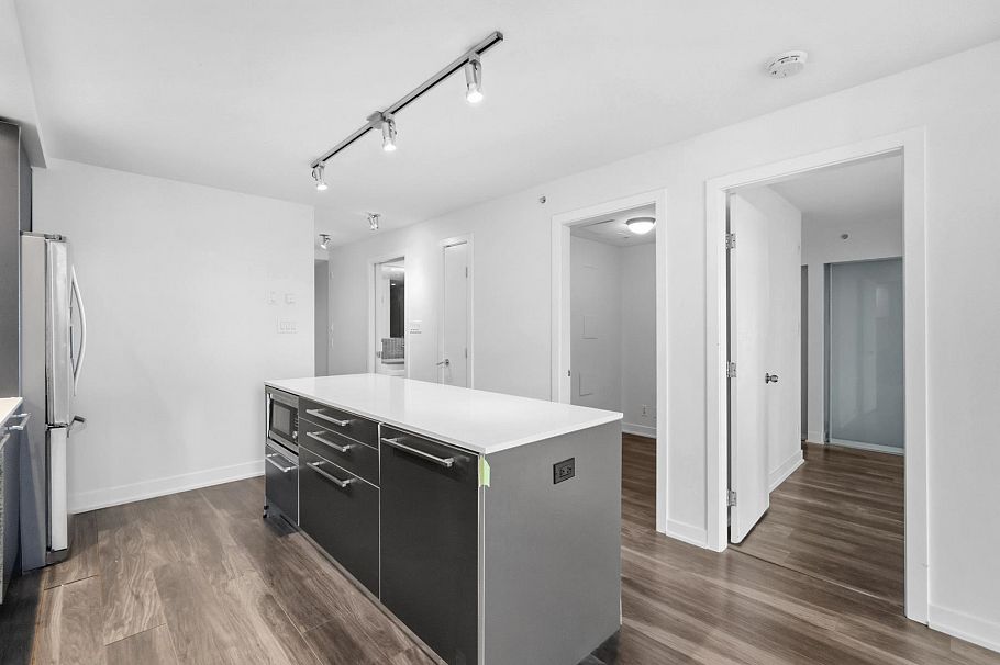 301 1762 Davie Street Vancouver, BC - 8