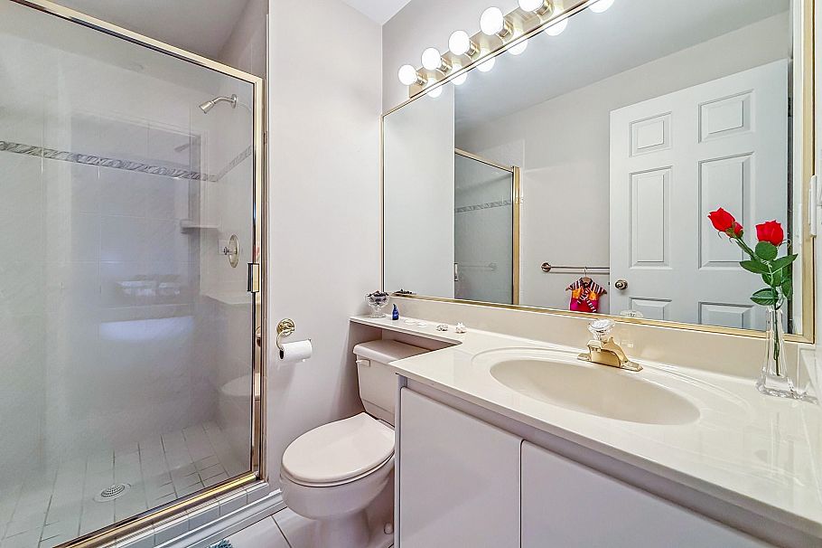 2755 W 20th Avenue Vancouver, BC - 34