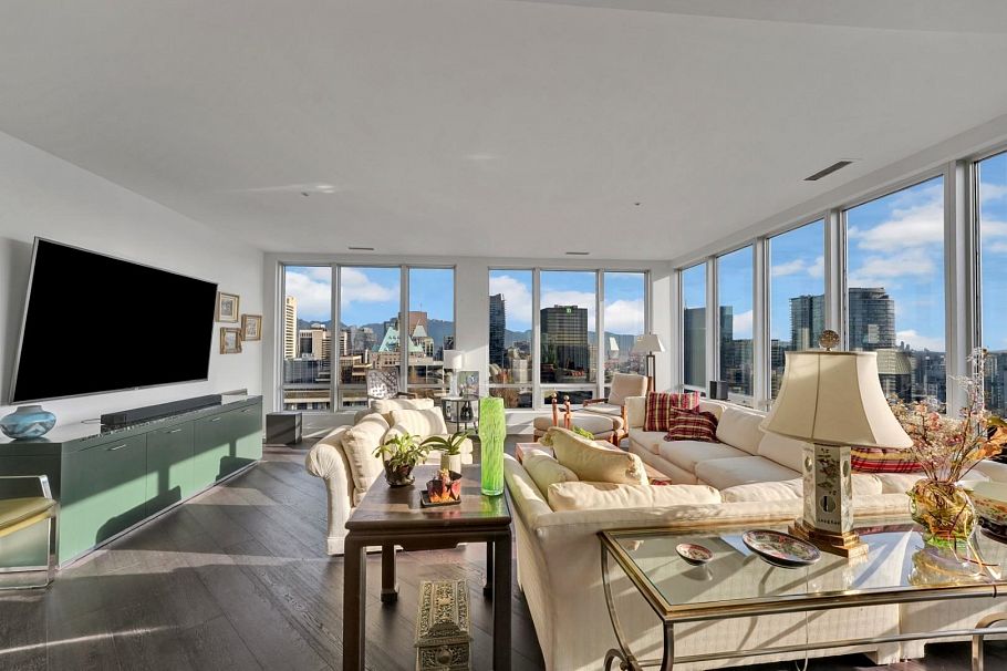 2106 989 Nelson Street Vancouver, BC - 12