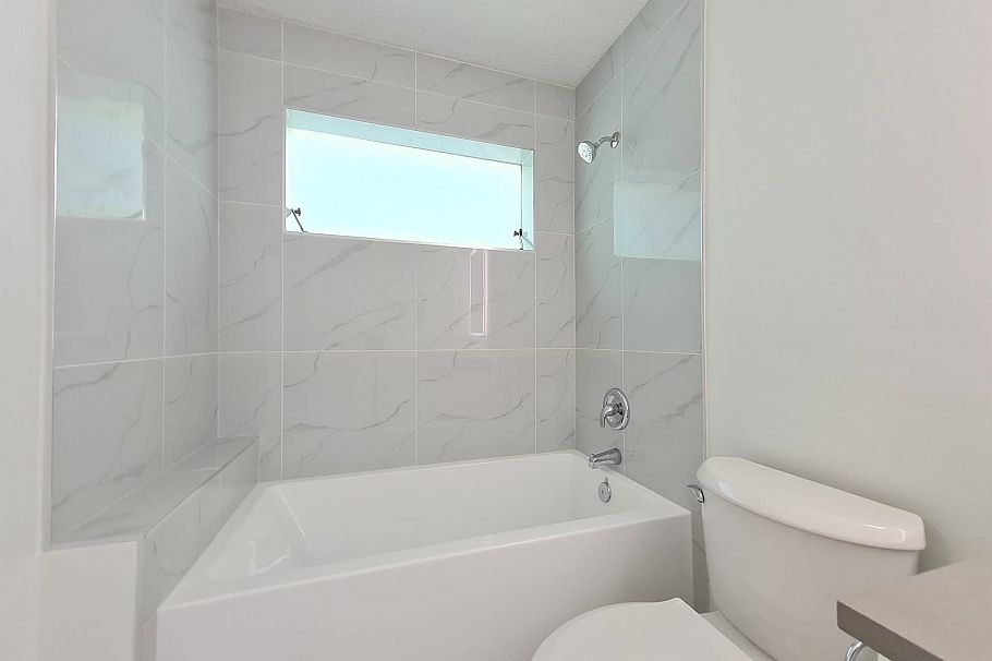 301 8645 Osler Street Vancouver, BC - 12