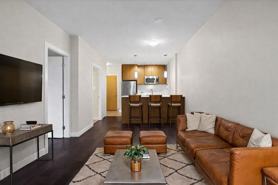 302 2321 Scotia Street Vancouver, BC - 10