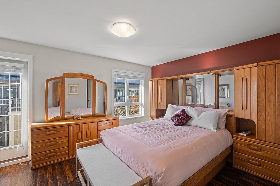 1127 St. Andrews Avenue North Vancouver, BC - 19