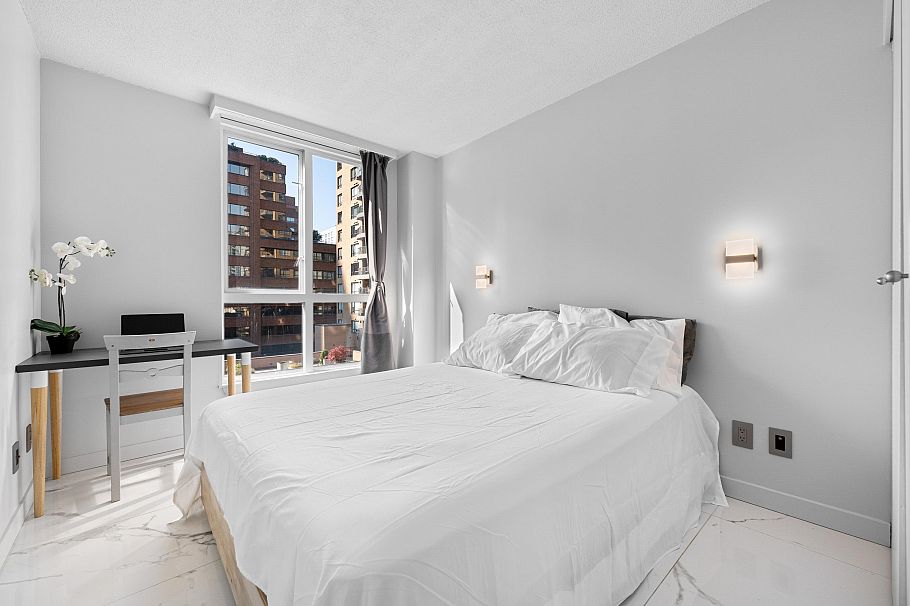 702 1188 Howe Street Vancouver, BC - 14