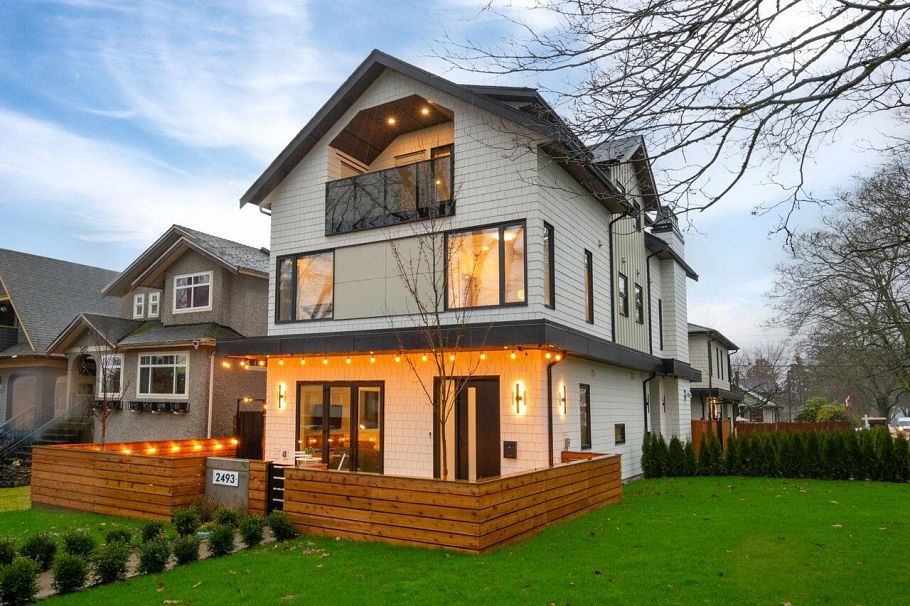 2493 Eton Street Vancouver, BC - 1