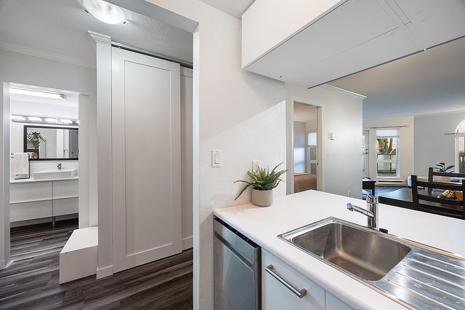 103 2110 Cornwall Avenue Vancouver, BC - 6