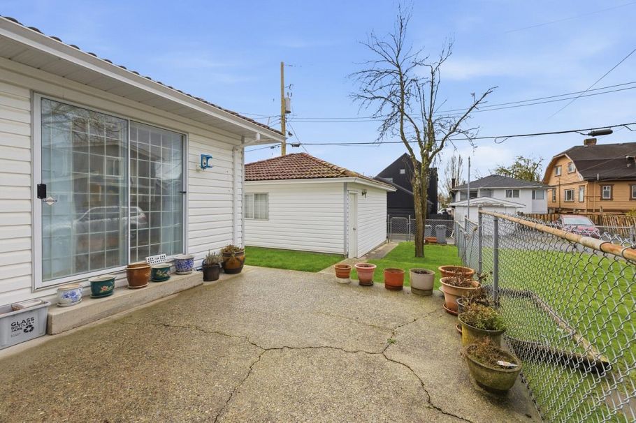 66 E 47th Avenue Vancouver, BC - 28