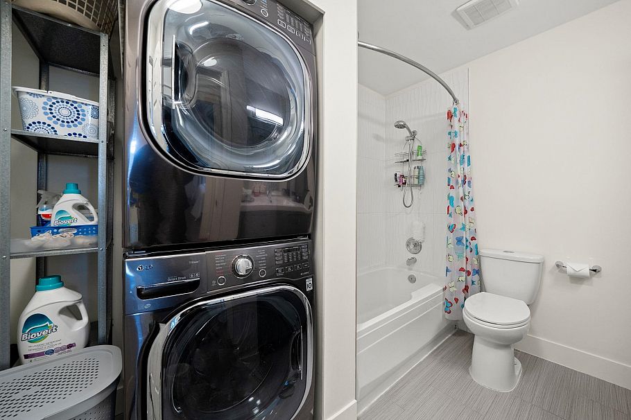 317 630 Roche Point Drive North Vancouver, BC - 10