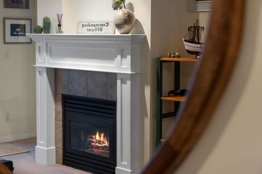 308 333 E 1st Street North Vancouver, BC - 29