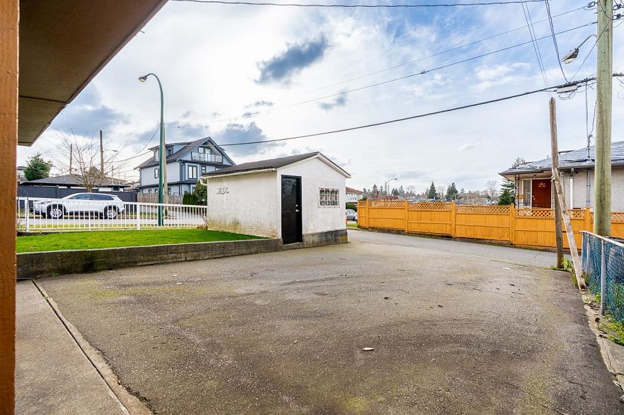 3895 Windermere Street Vancouver, BC - 22