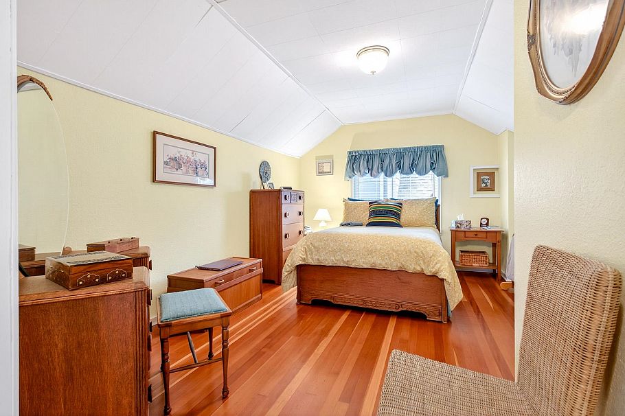 3494 Oxford Street Vancouver, BC - 27