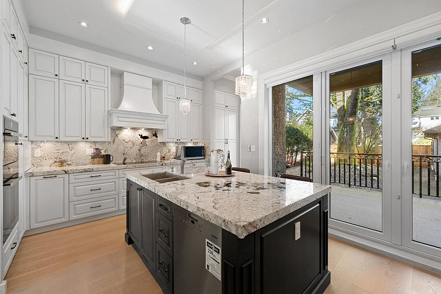 3981 W 35th Avenue Vancouver, BC - 7