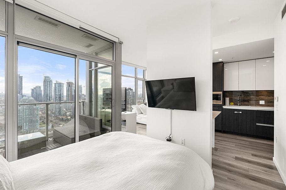 3302 1888 Gilmore Avenue Burnaby, BC - 10