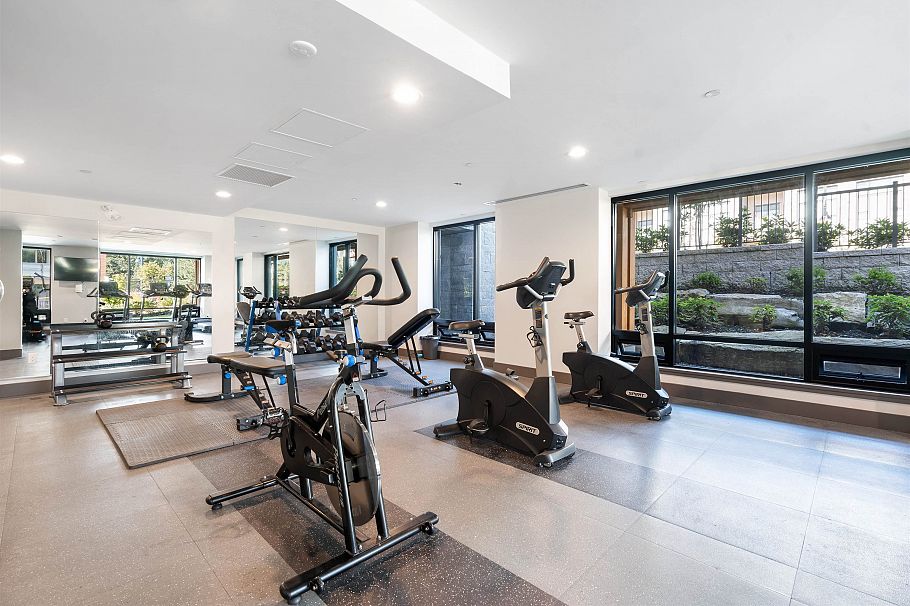 311 2651 Library Lane North Vancouver, BC - 24