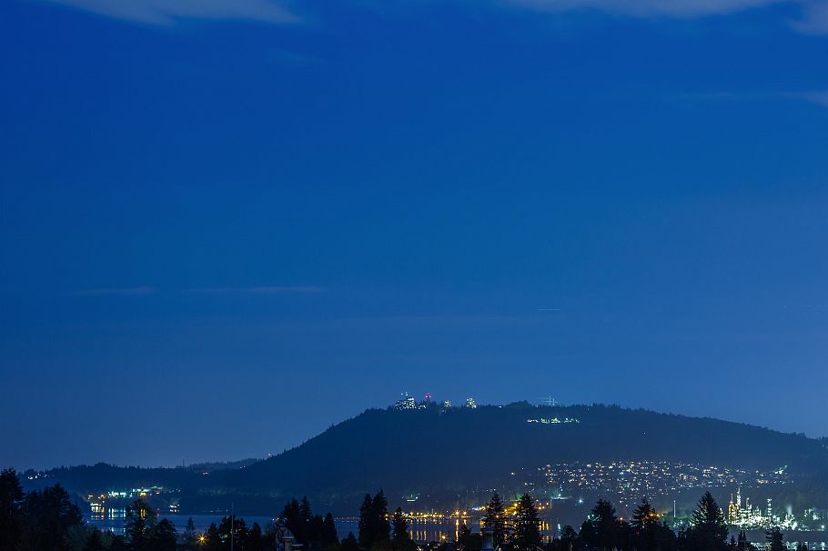 2301 125 E 14th Street North Vancouver, BC - 37