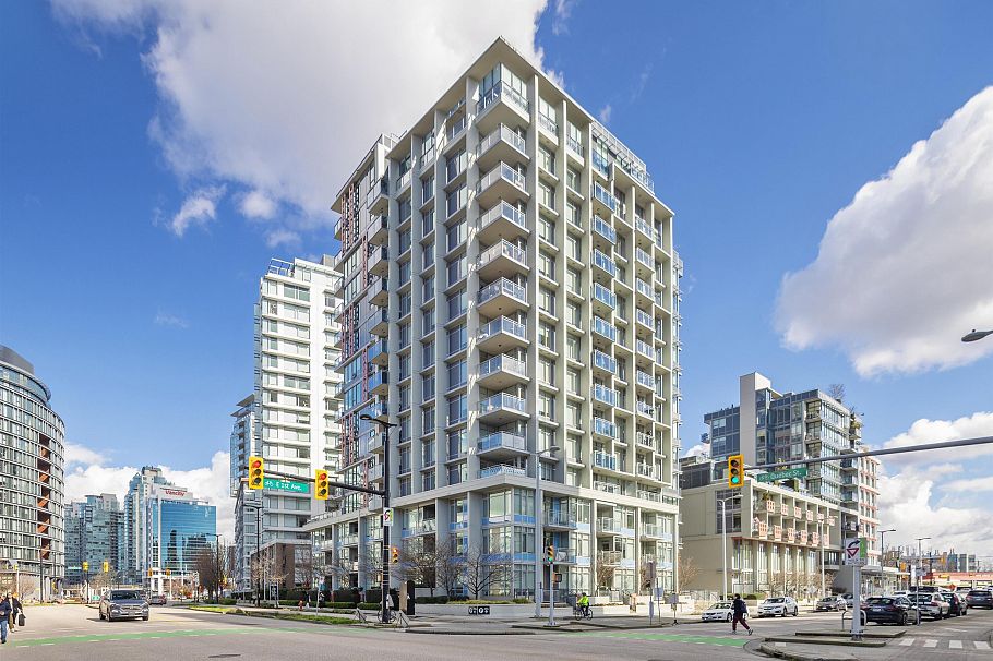 1209 111 E 1st Avenue Vancouver, BC - 32