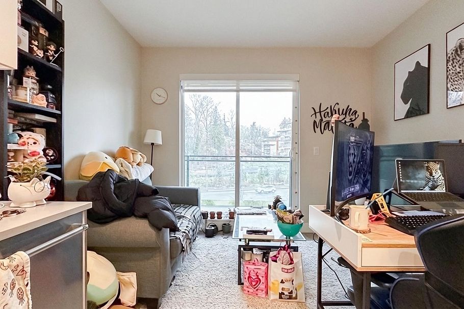 301 3588 Sawmill Crescent Vancouver, BC - 3