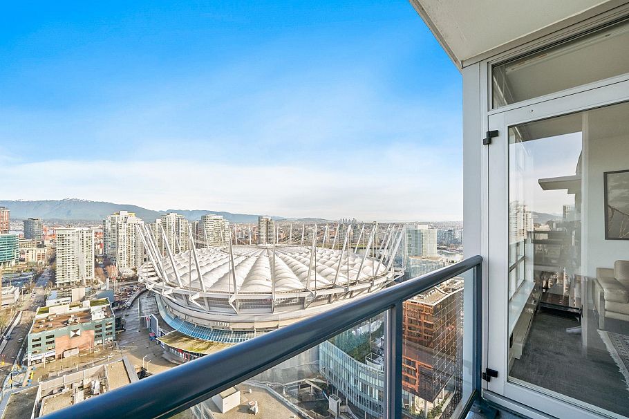 3705 928 Beatty Street Vancouver, BC - 10