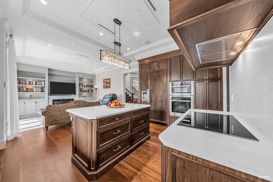 3562 W 34th Avenue Vancouver, BC - 14