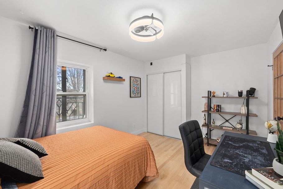 203 1943 E 1st Avenue Vancouver, BC - 17