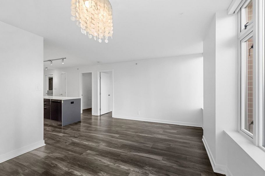 301 1762 Davie Street Vancouver, BC - 4