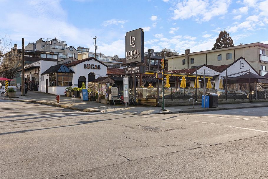 103 2110 Cornwall Avenue Vancouver, BC - 38