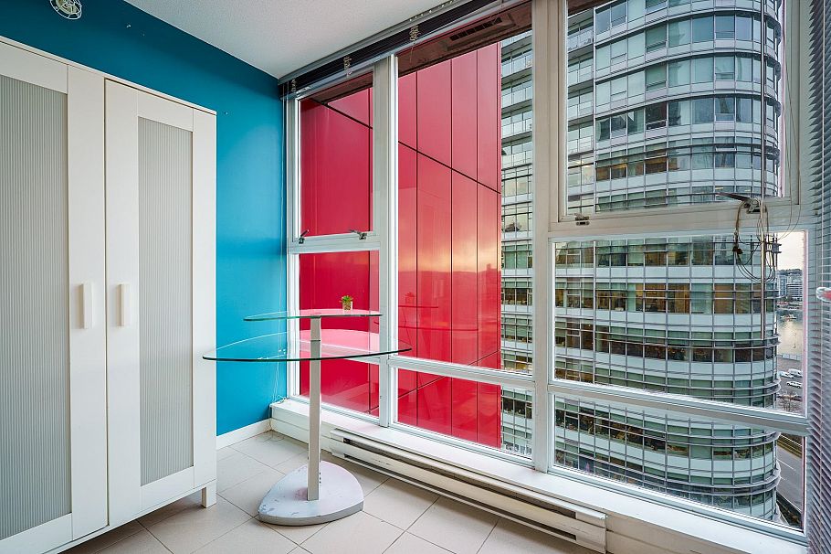 1209 111 W Georgia Street Vancouver, BC - 9