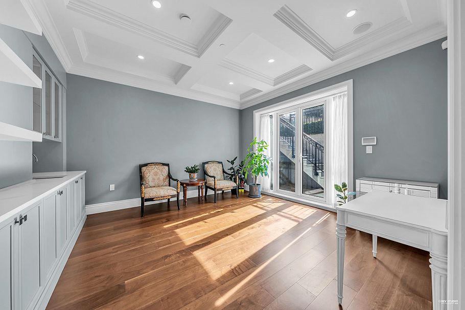 3562 W 34th Avenue Vancouver, BC - 37