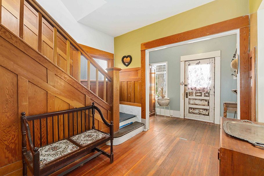 1783 E 37th Avenue Vancouver, BC - 8