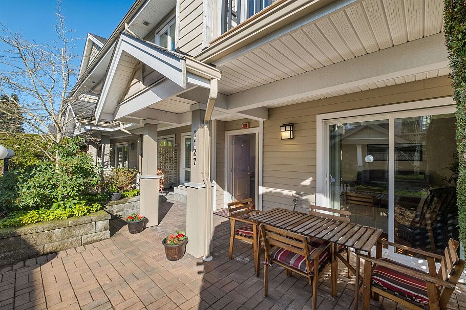 1127 St. Andrews Avenue North Vancouver, BC - 30