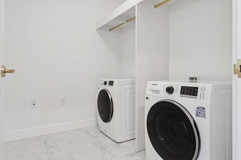 101 3668 W 10th Avenue Vancouver, BC - 28