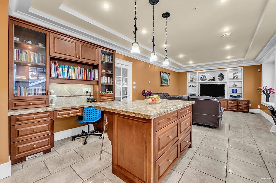 2139 W 22nd Avenue Vancouver, BC - 11