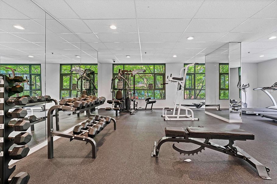 702 1188 Howe Street Vancouver, BC - 18