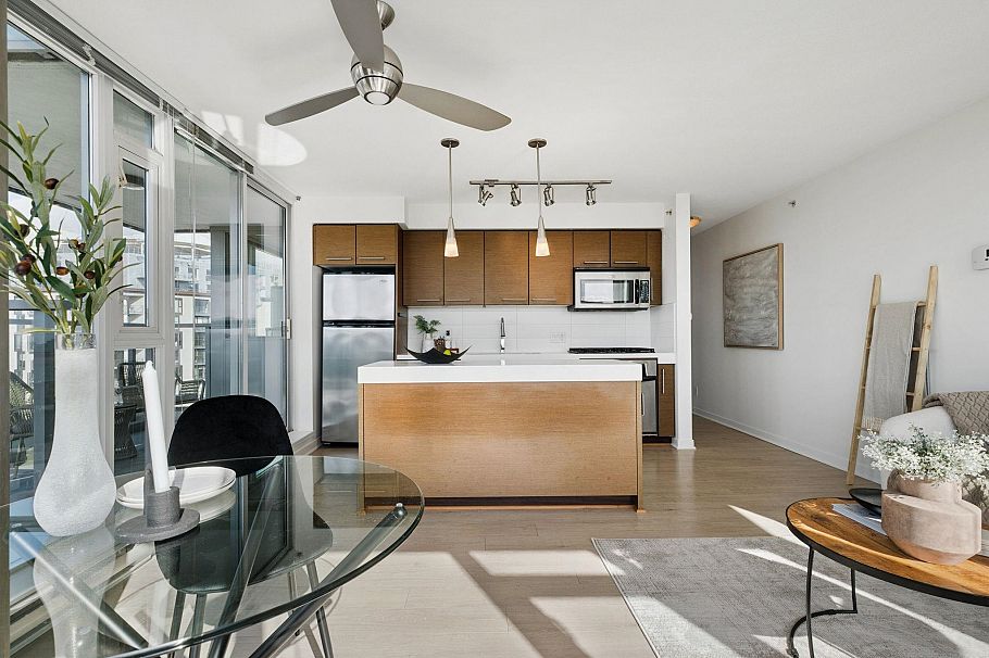 901 2770 Sophia Street Vancouver, BC - 9