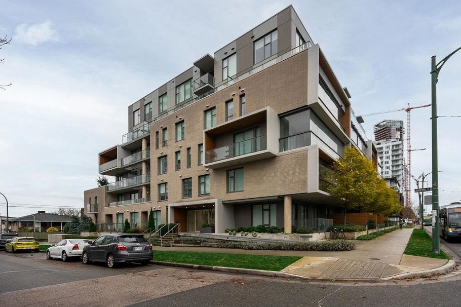 403 5733 Alberta Street Vancouver, BC - 1