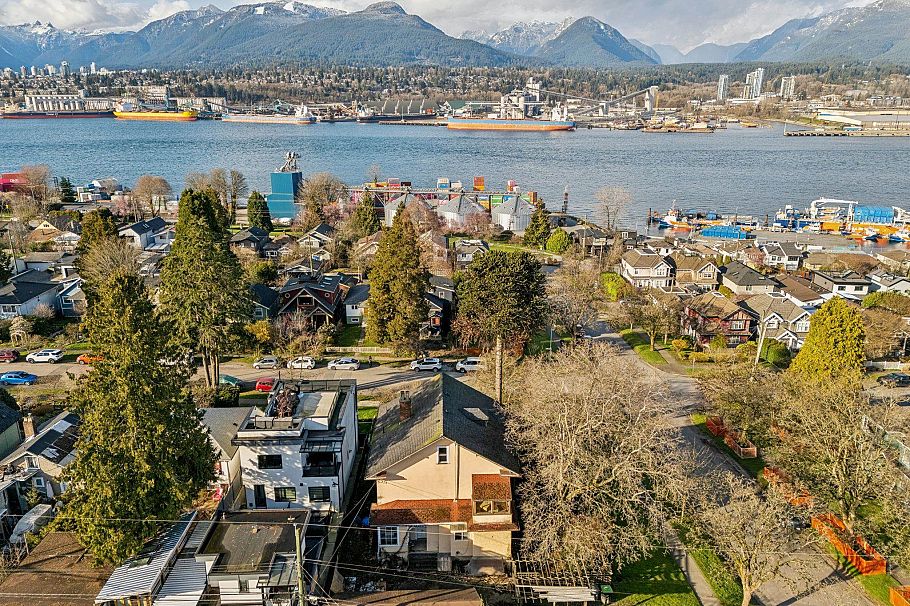 2798 Yale Street Vancouver, BC - 19