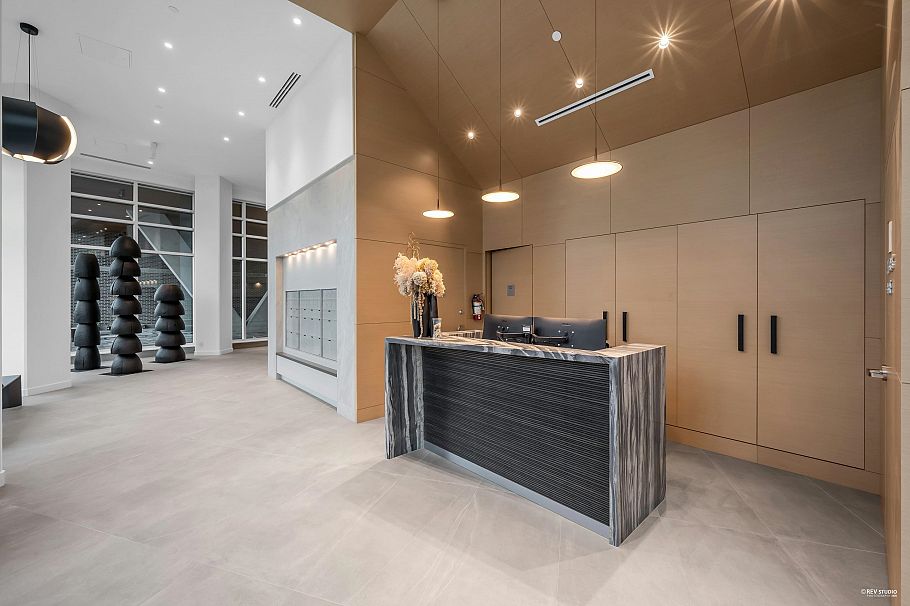 320 755 Harbourside Drive North Vancouver, BC - 19