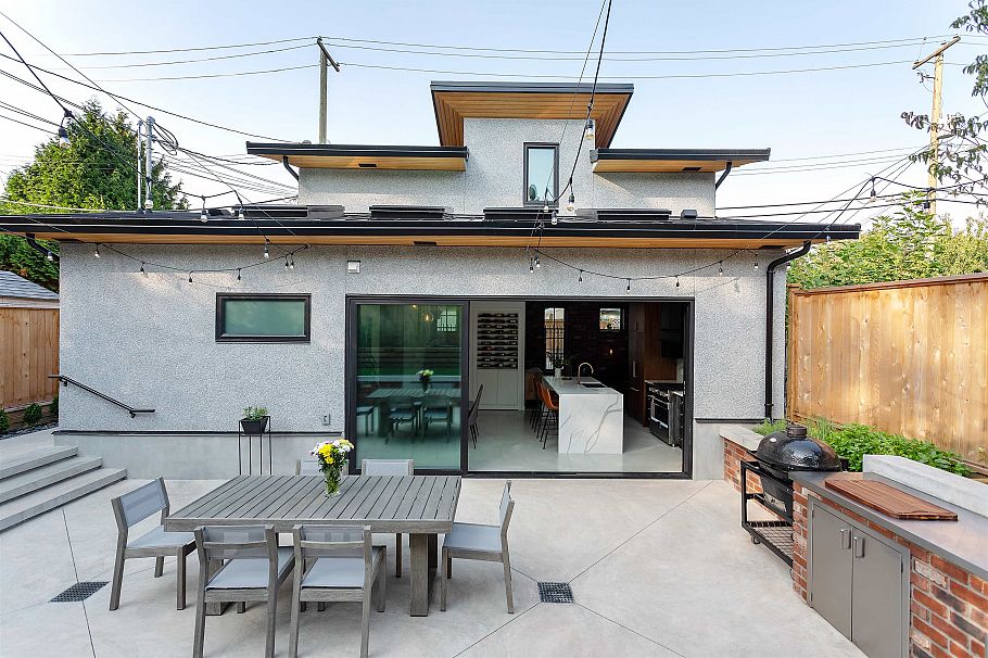 2161 E 20th Avenue Vancouver, BC - 2