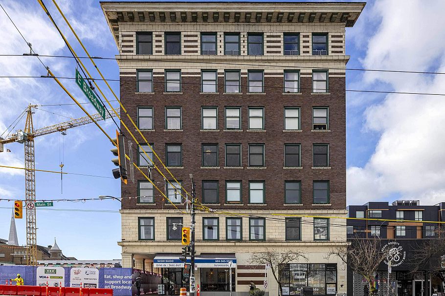 709 175 E Broadway Vancouver, BC - 1