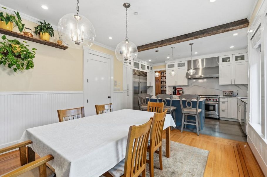 3574 East Boulevard Vancouver, BC - 9