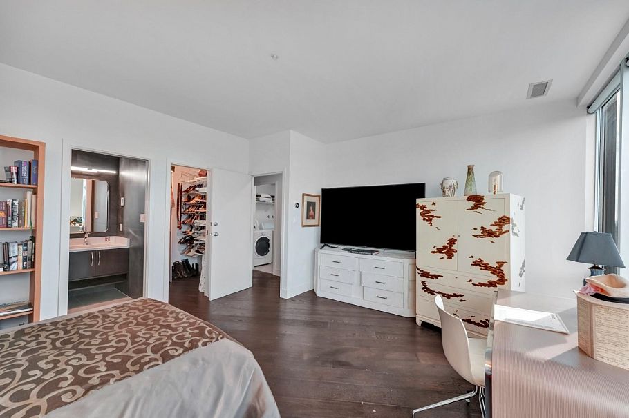 2106 989 Nelson Street Vancouver, BC - 30