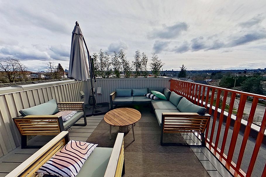 2 2915 E 5th Avenue Vancouver, BC - 37