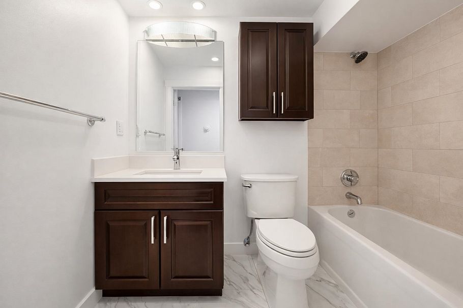 4172 Welwyn Street Vancouver, BC - 25