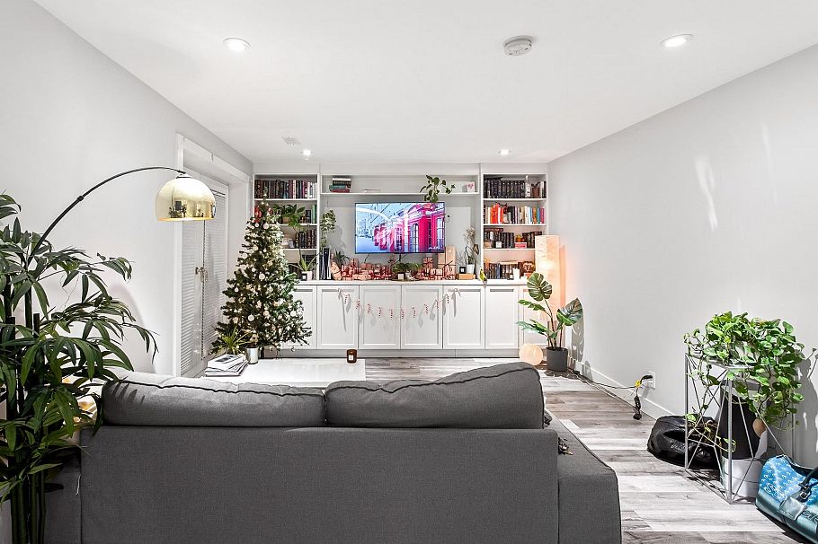 1614 Lynn Valley Road North Vancouver, BC - 20