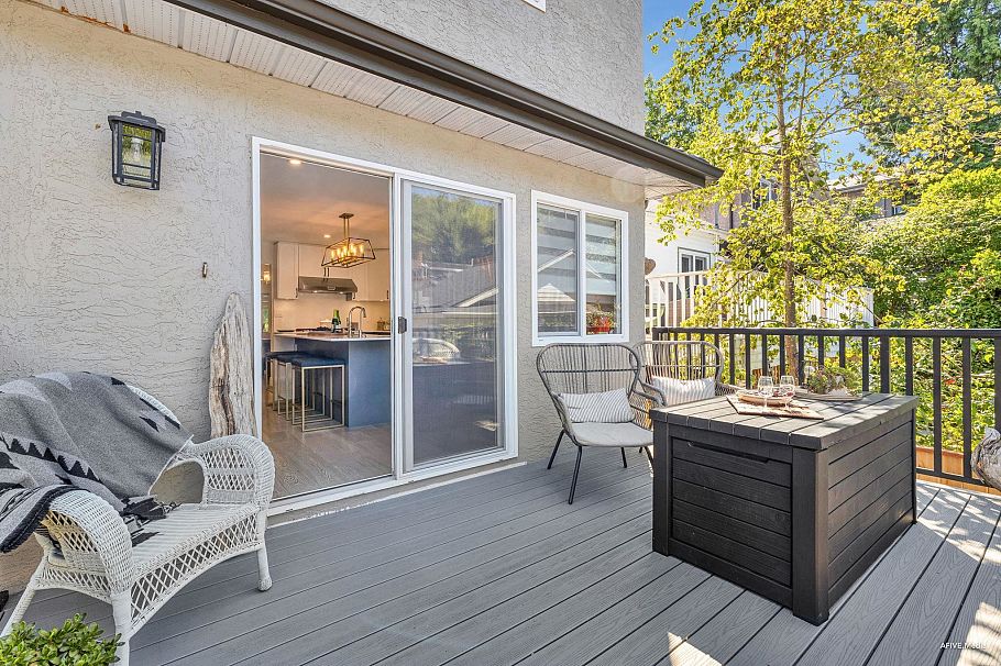 3333 W 29th Avenue Vancouver, BC - 32