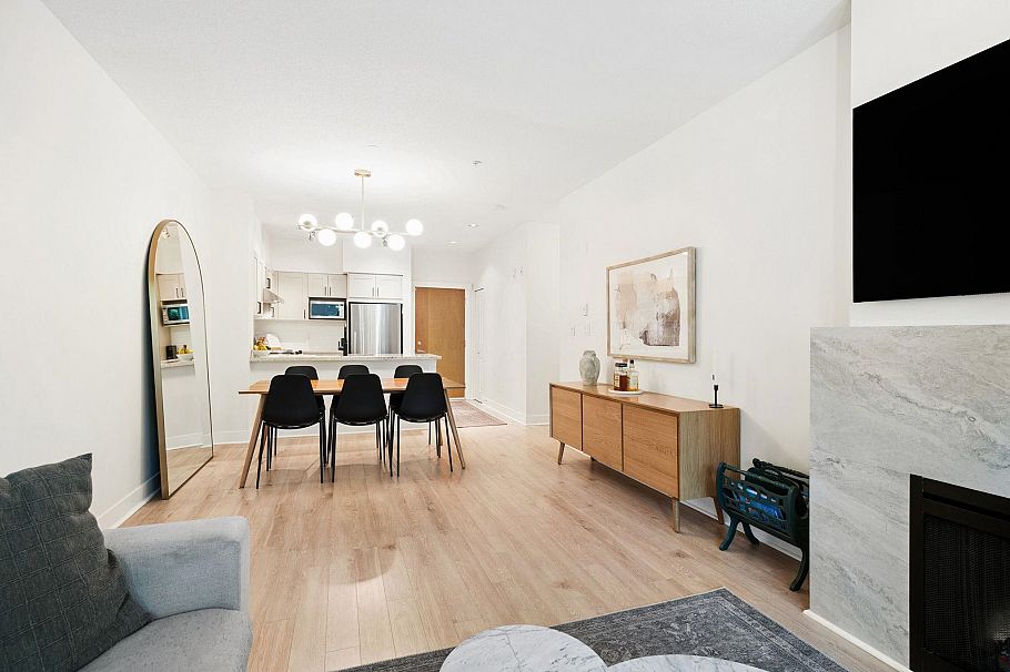 218 1111 E 27th Street North Vancouver, BC - 8