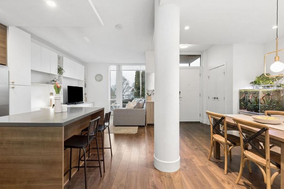 101 1550 Fern Street North Vancouver, BC - 13