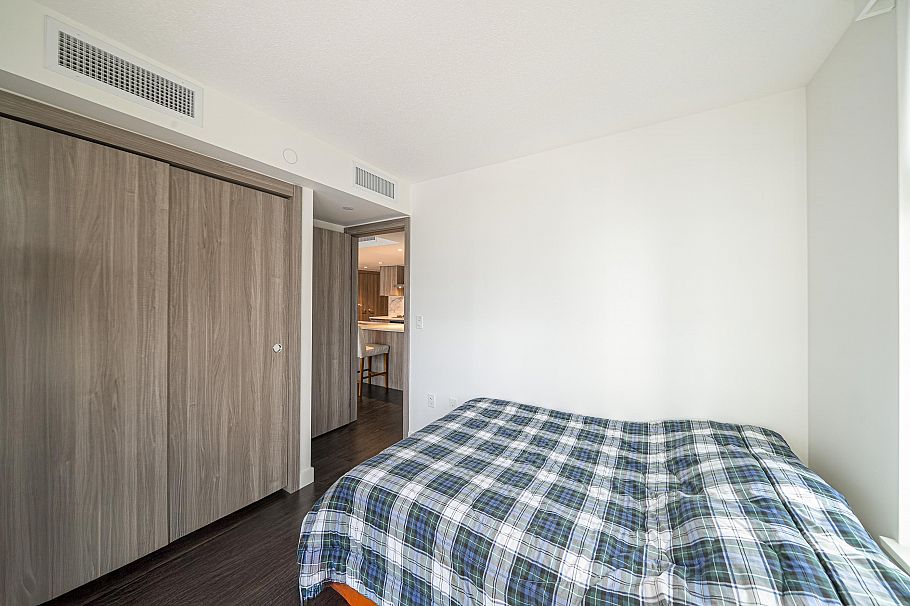 1082 8608 Hazelbridge Way Richmond, BC - 14